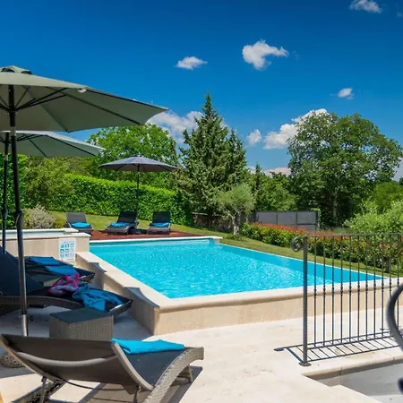 Casa Regula - Tinjan, Istria *