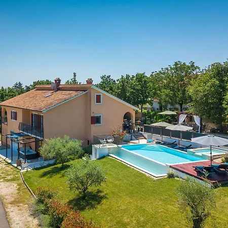Casa Regula - Tinjan, Istria * Tinjan