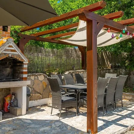 Casa Regula - Tinjan, Istria *